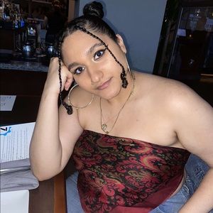 Meet your Posher, Leena